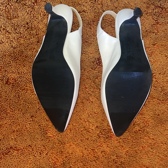 Classic Signature Slingback by EY Boutique - Picture 4 of 4